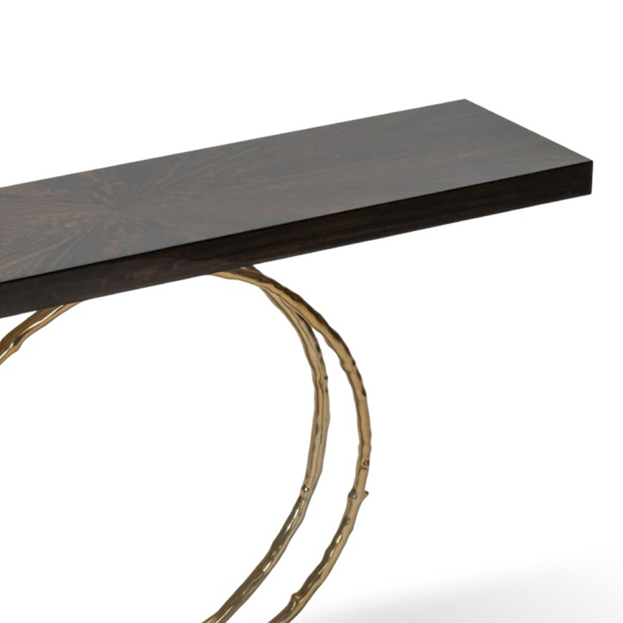 Photo Aura console