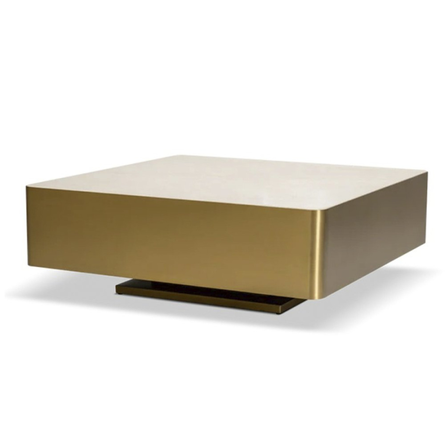 Photo Saige's coffee table