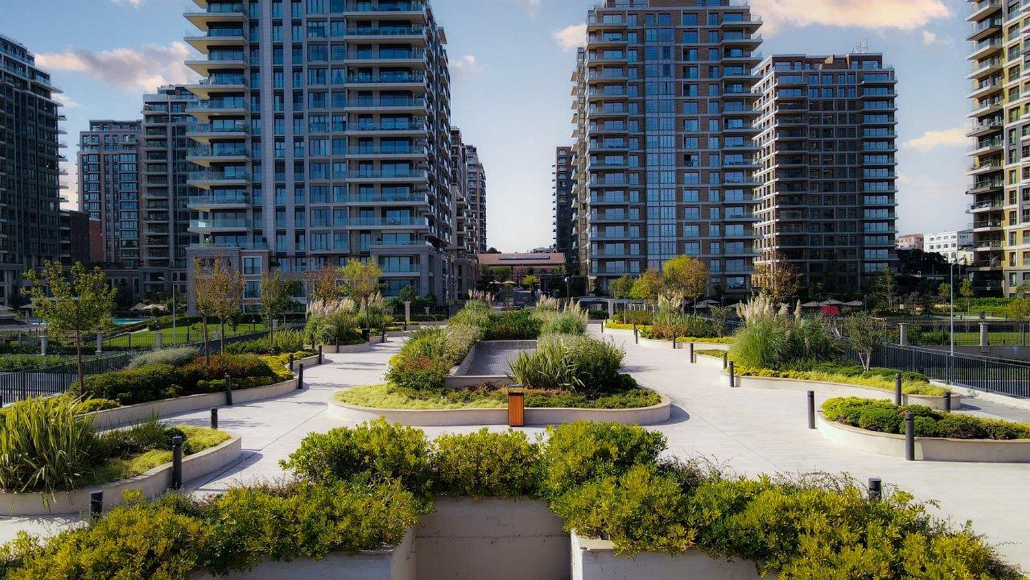 Elite residential complex with rich infrastructure