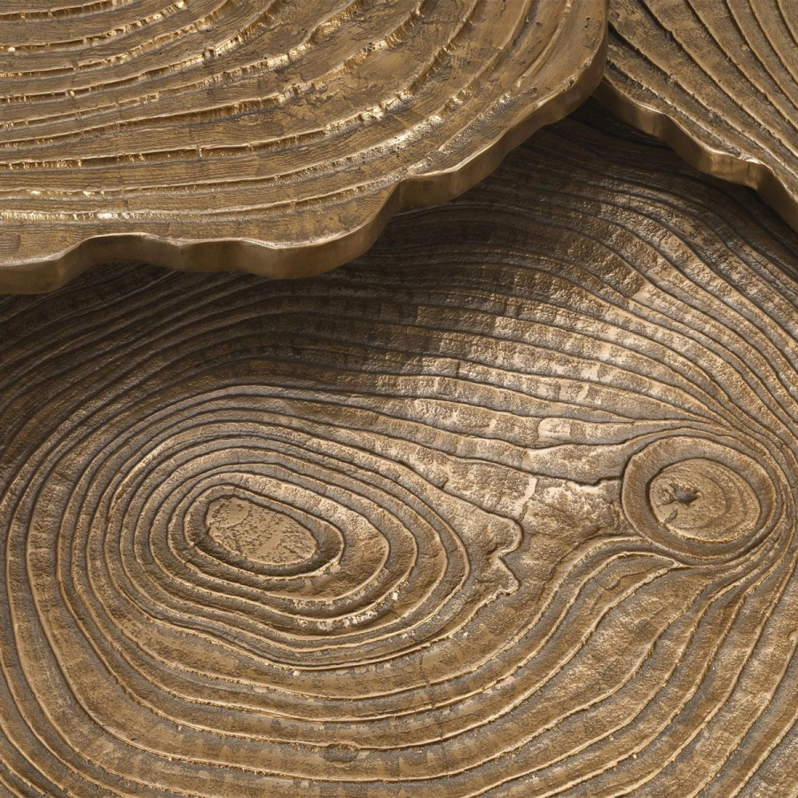 Photo A set of three Quercus coffee tables