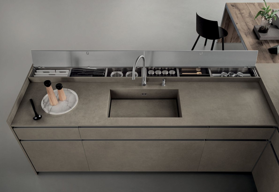Photo Ernestomeda Icon kitchen is straight