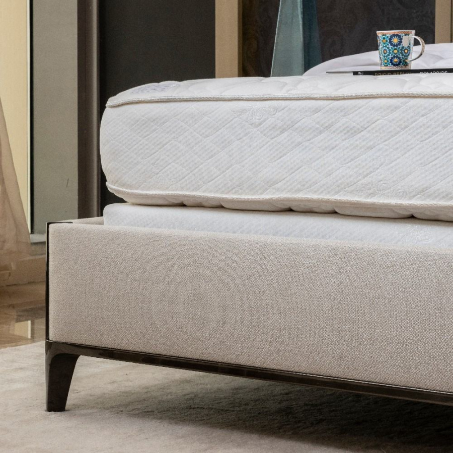 Photo King Size mattress