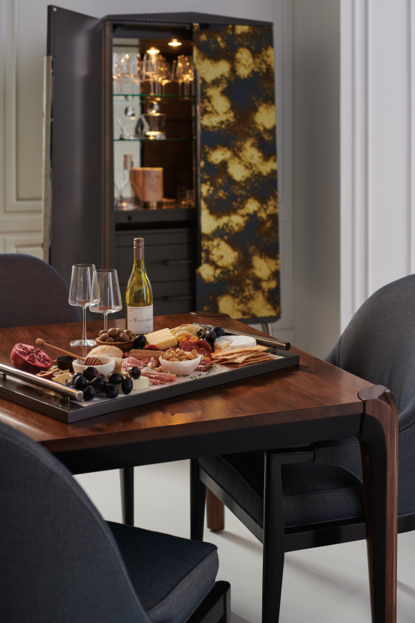 Photo Sliding dining table ROOM FOR MORE