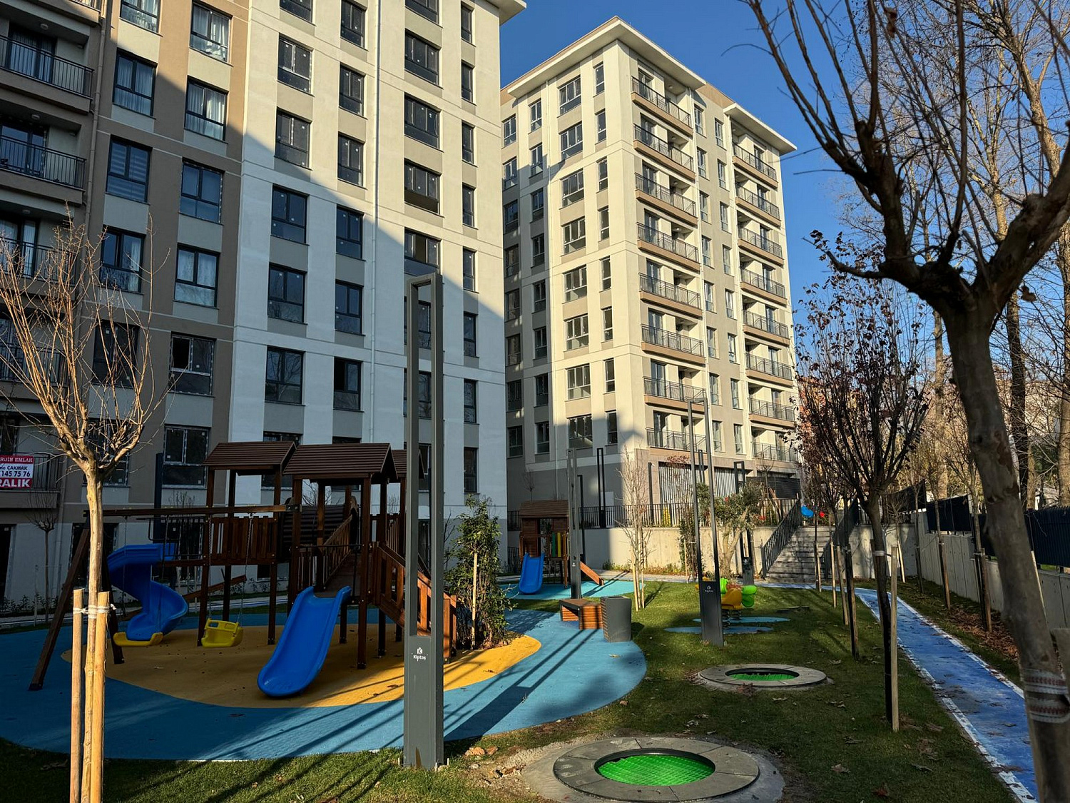 Spacious family apartments in the green quarter