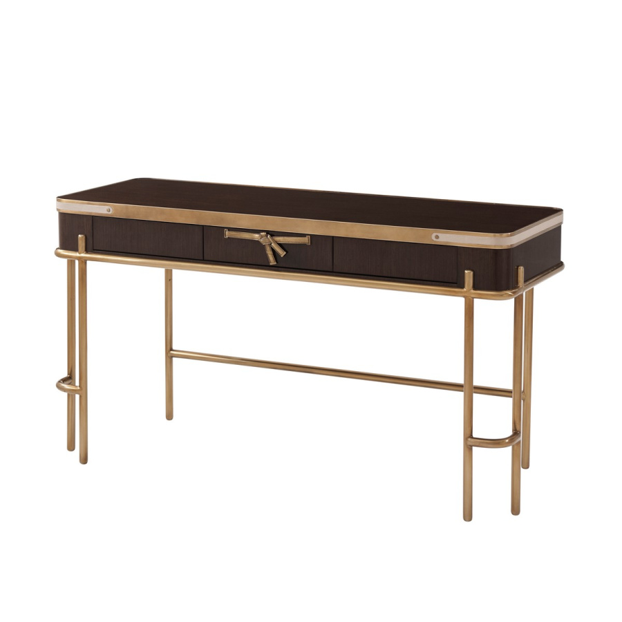 Photo Iconic Toilet Table