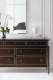 Photo Private Suite dresser