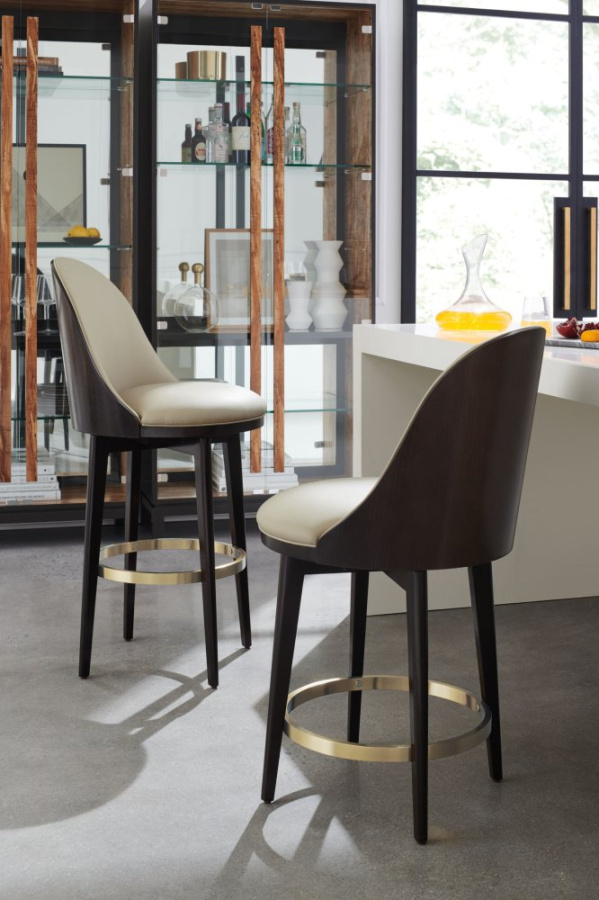 Photo Another Round Bar Chair