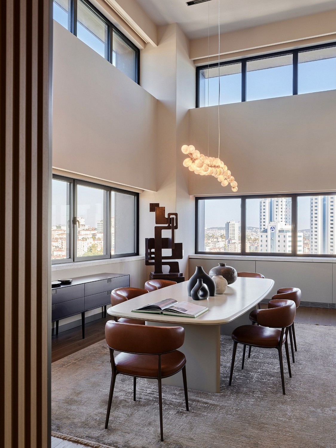 Luxury class residences with hotel service
