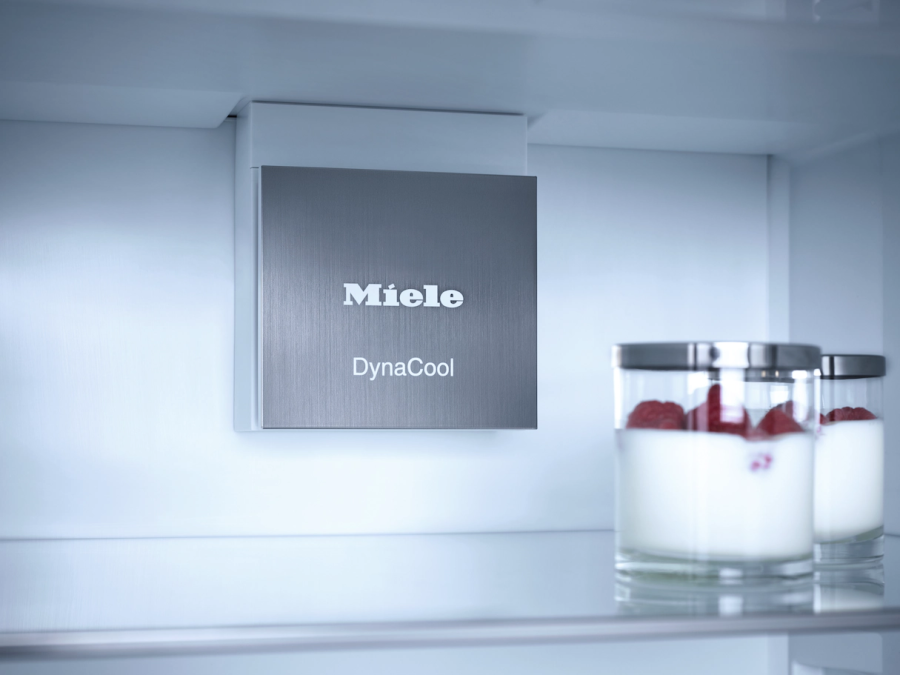 Photo Refrigerator Miele K 7743 E