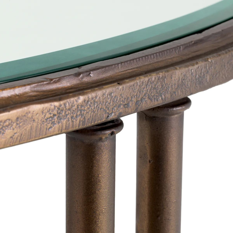 Photo Lioness coffee table