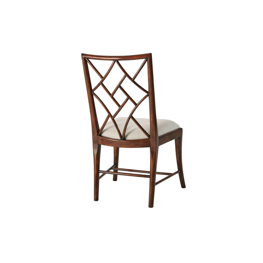 Photo Delicate Trellis dining chair