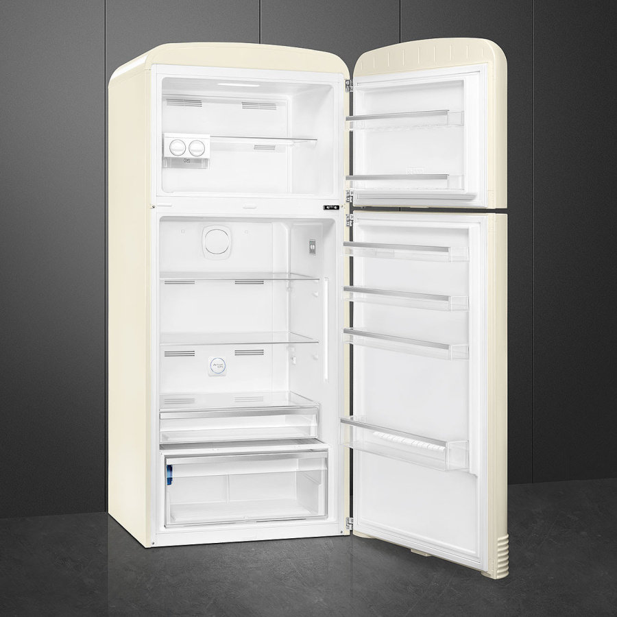Photo Smeg FAB50RCR5 refrigerator
